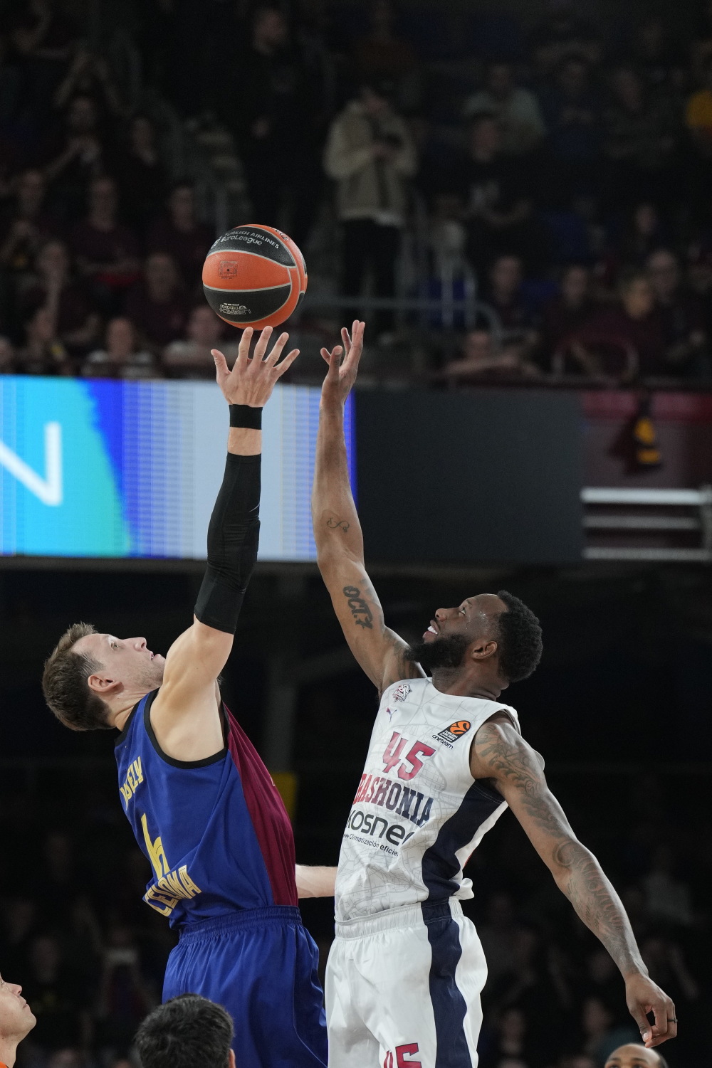 九游娱乐app下载-欧洲顶级篮球职业联赛展现球员技艺，赛场热度不减的简单介绍