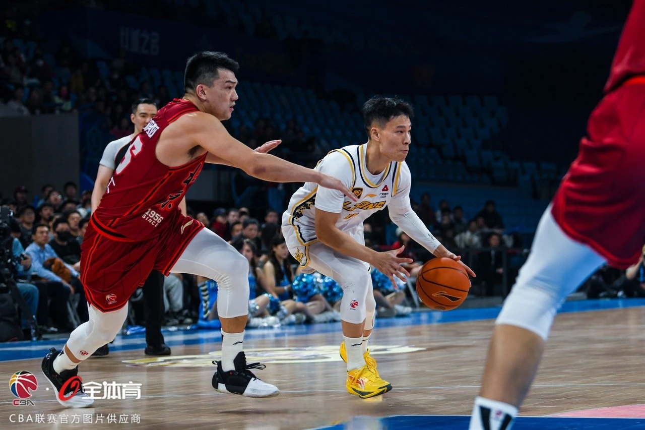 浙江广厦成功逆转,夺得惊险胜利的简单介绍 浙江广厦成功逆转,夺得惊险胜利的简单介绍