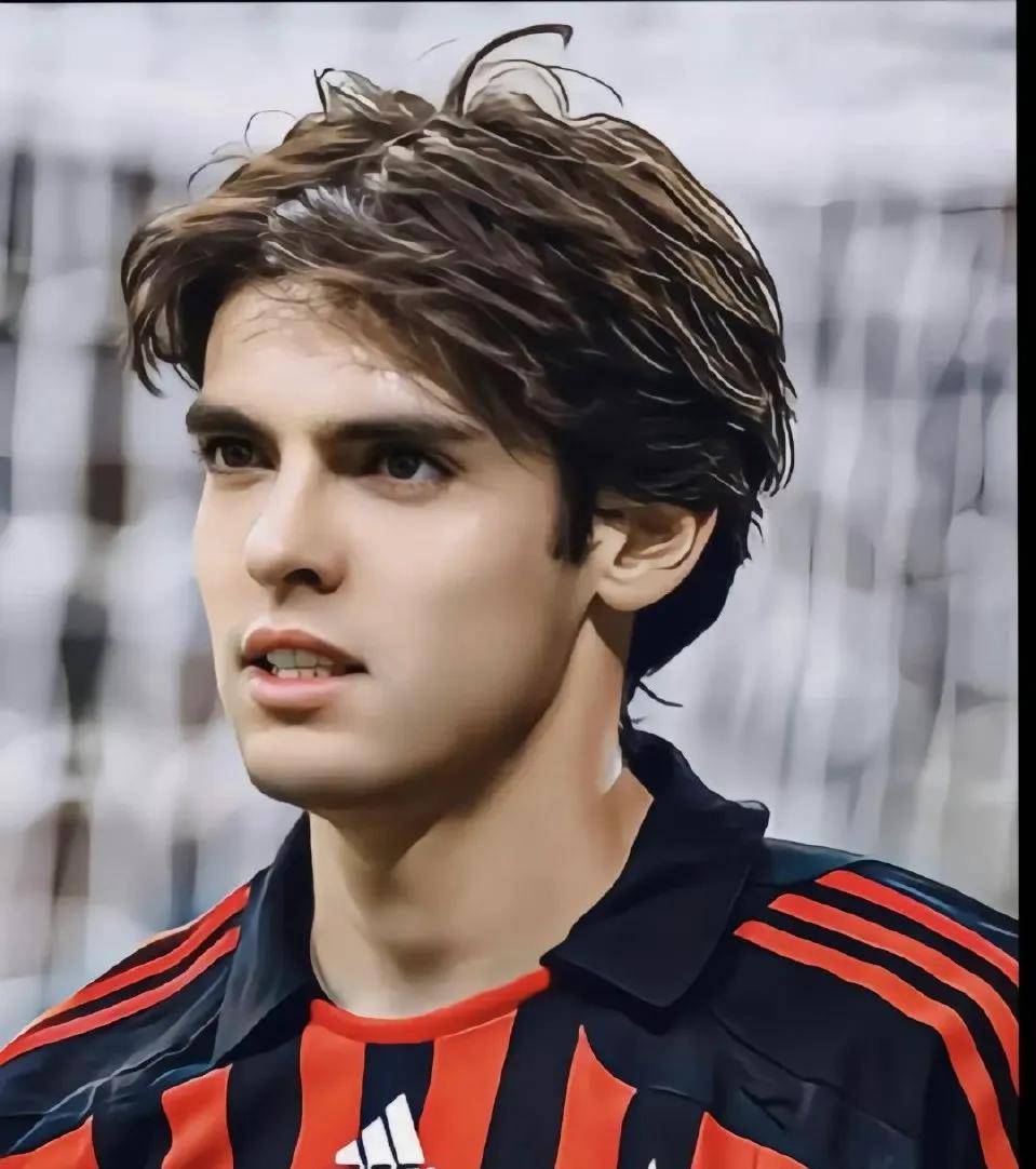 巴西球员当选亚洲足坛最佳封神之作