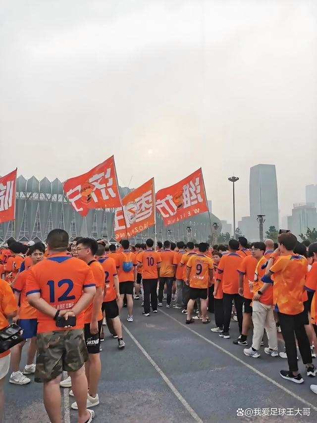 关键比赛即将举行,球员们做好准备迎战 关键比赛即将举行,球员们做好准备迎战