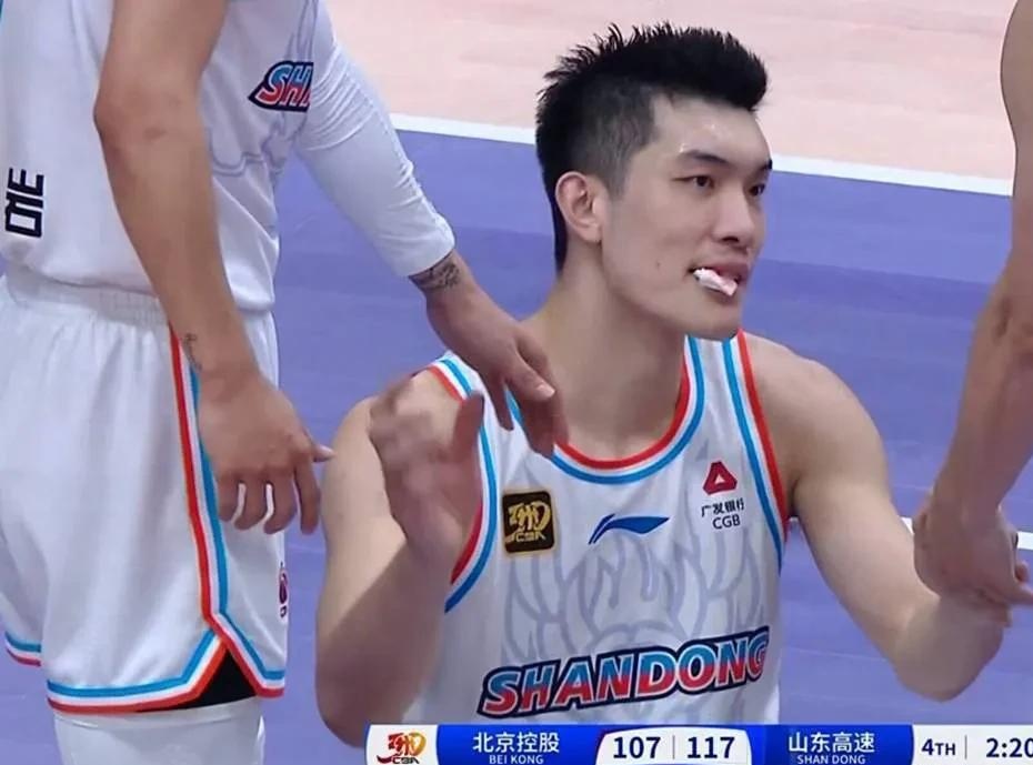 山东队对阵上海男篮,胜负之争即将打响 山东队对阵上海男篮,胜负之争即将打响