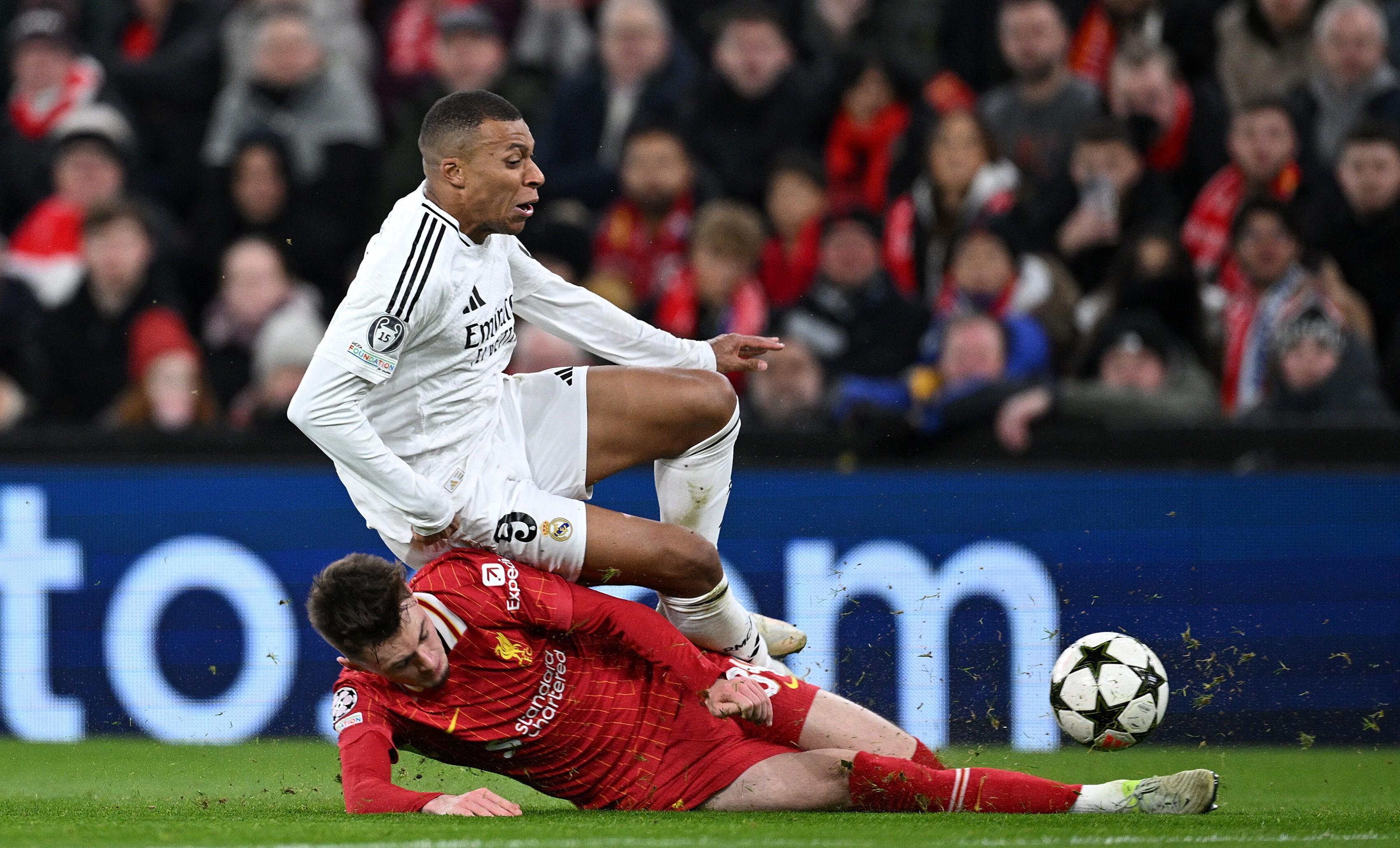 9you娱乐-包含利物浦中场战术精妙：进攻犀利缔造传奇的词条