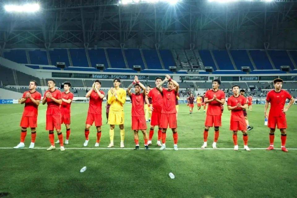 豪言壮语，国内足坛豪门球队奋力拼搏赢得比赛的简单介绍