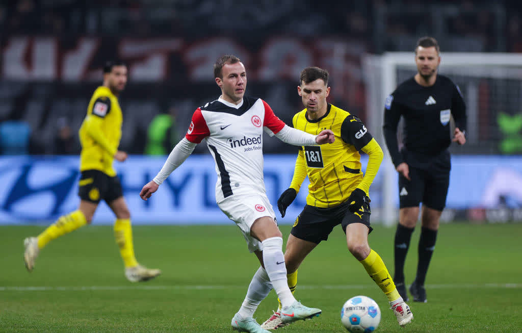 九游体育官方入口-多特蒙德队中场核心斩获进球，球队士气大涨