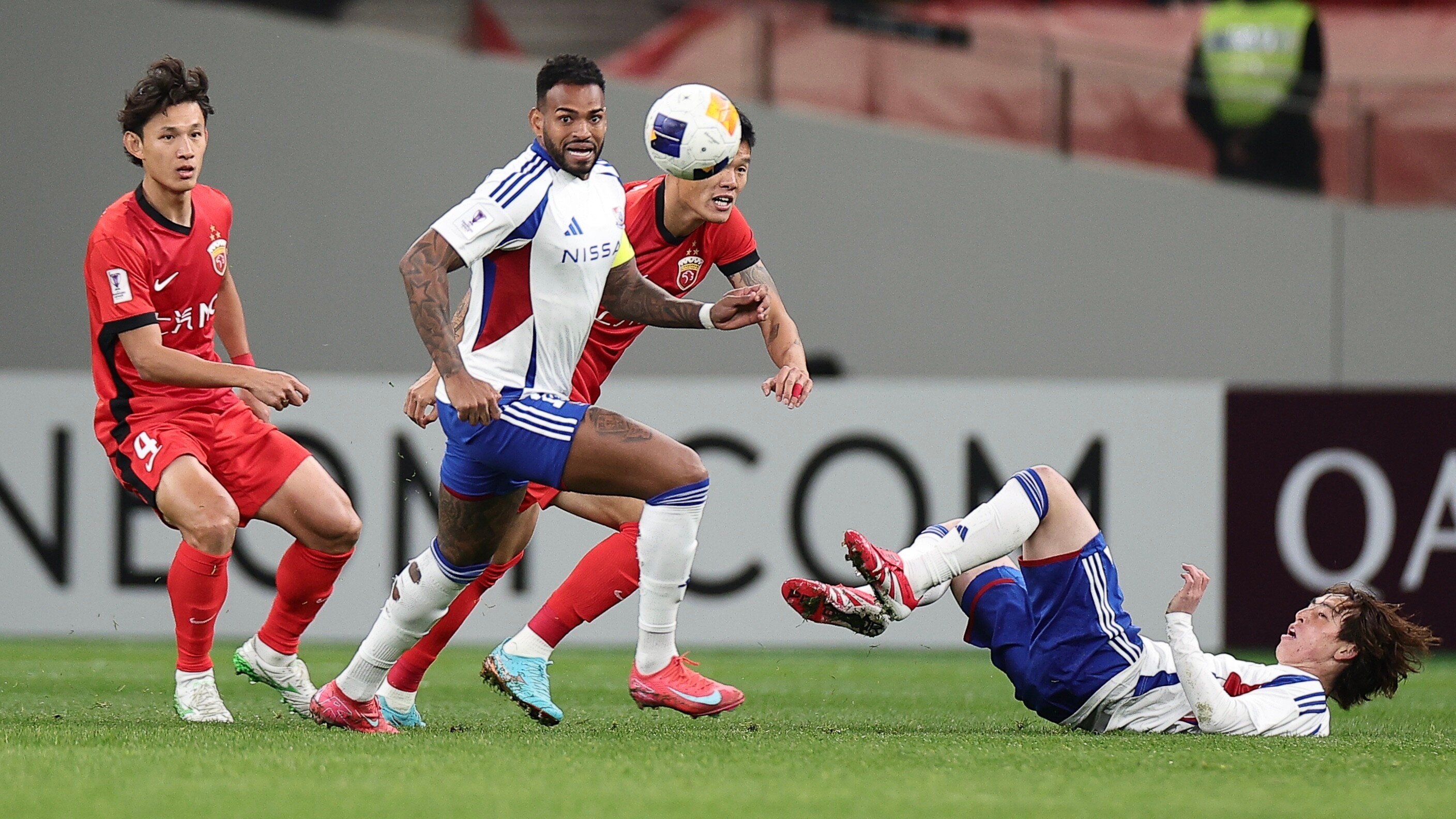 亚洲球员扬威赛场抢尽风头的简单介绍 亚洲球员扬威赛场抢尽风头的简单介绍