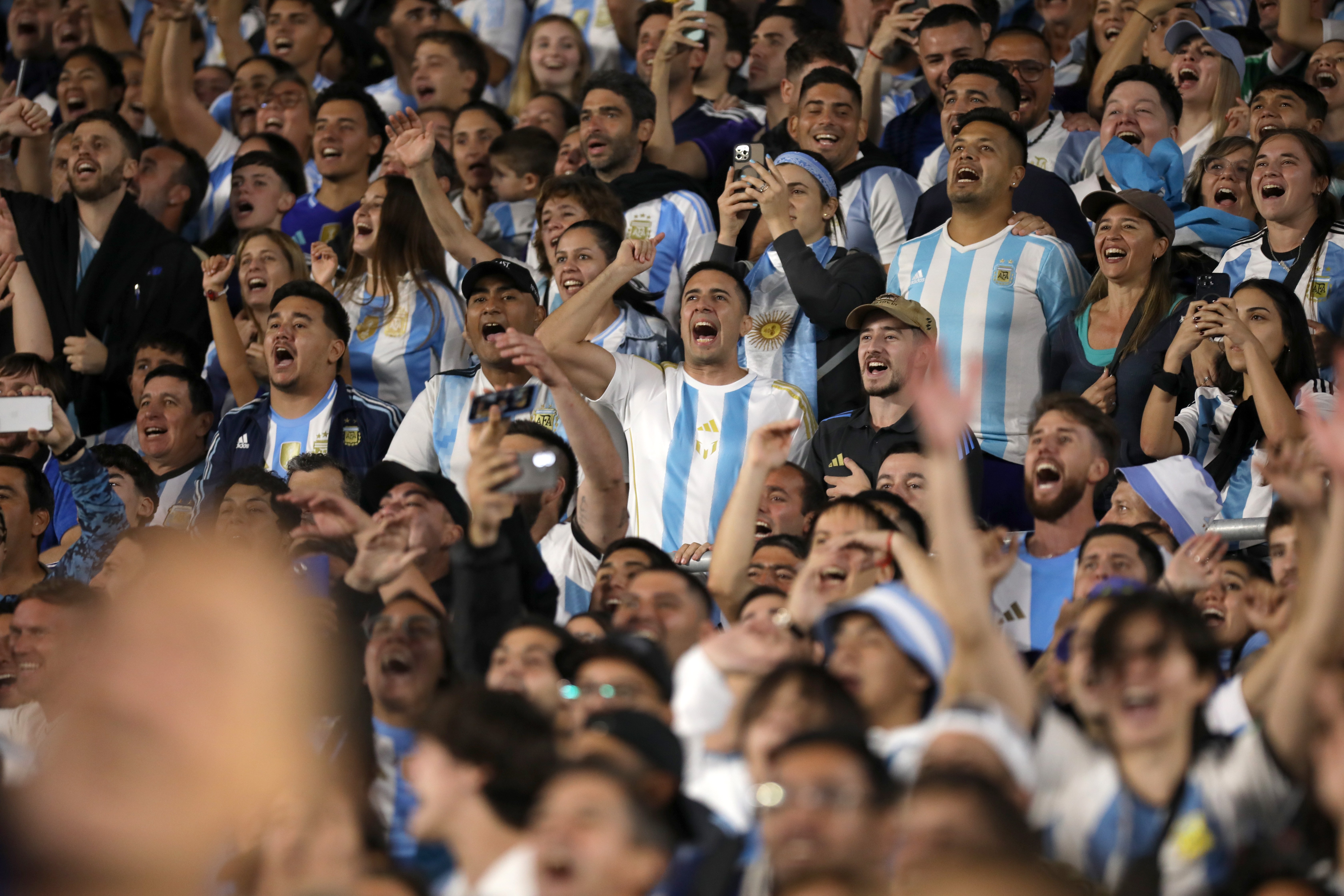 九游体育官方入口-国际足球盛事带动全球关注热潮的简单介绍