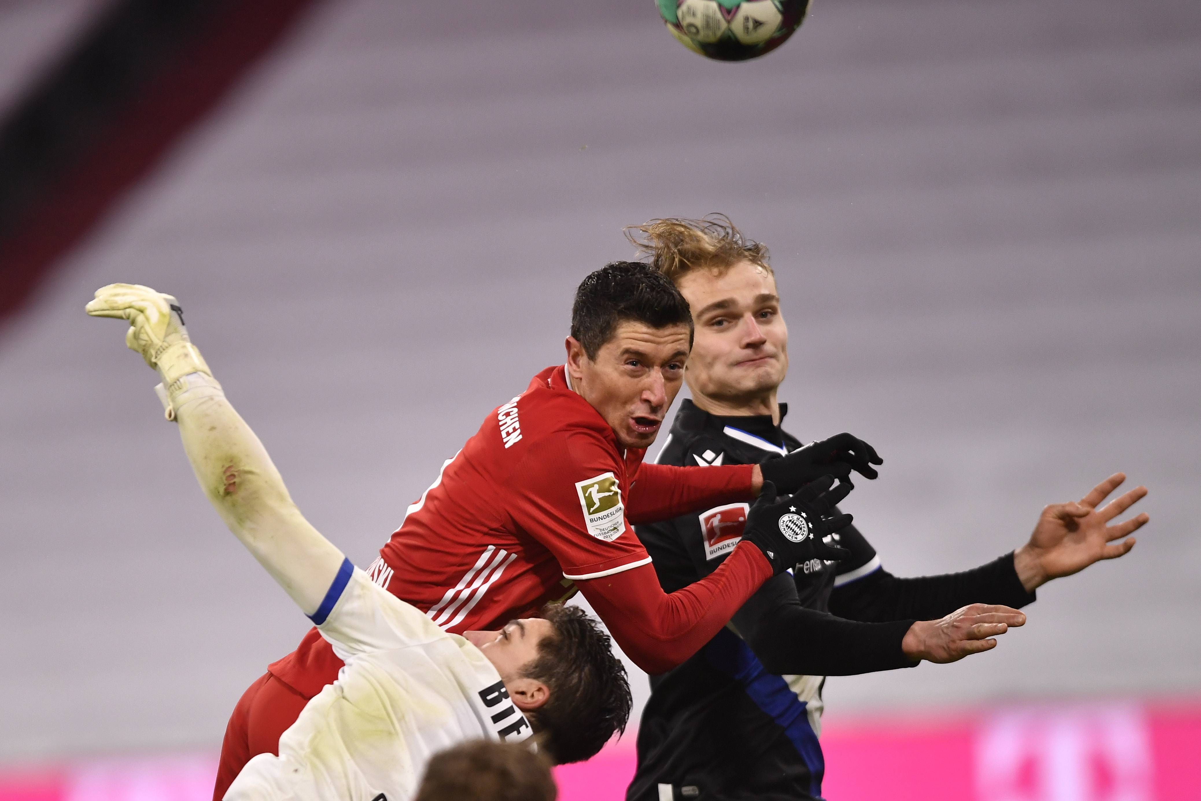 比勒菲尔德球员被曝私下参加聚会