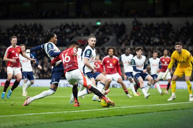 九游体育直播-曼联全队状态火爆，欲冲顶英超联赛的简单介绍