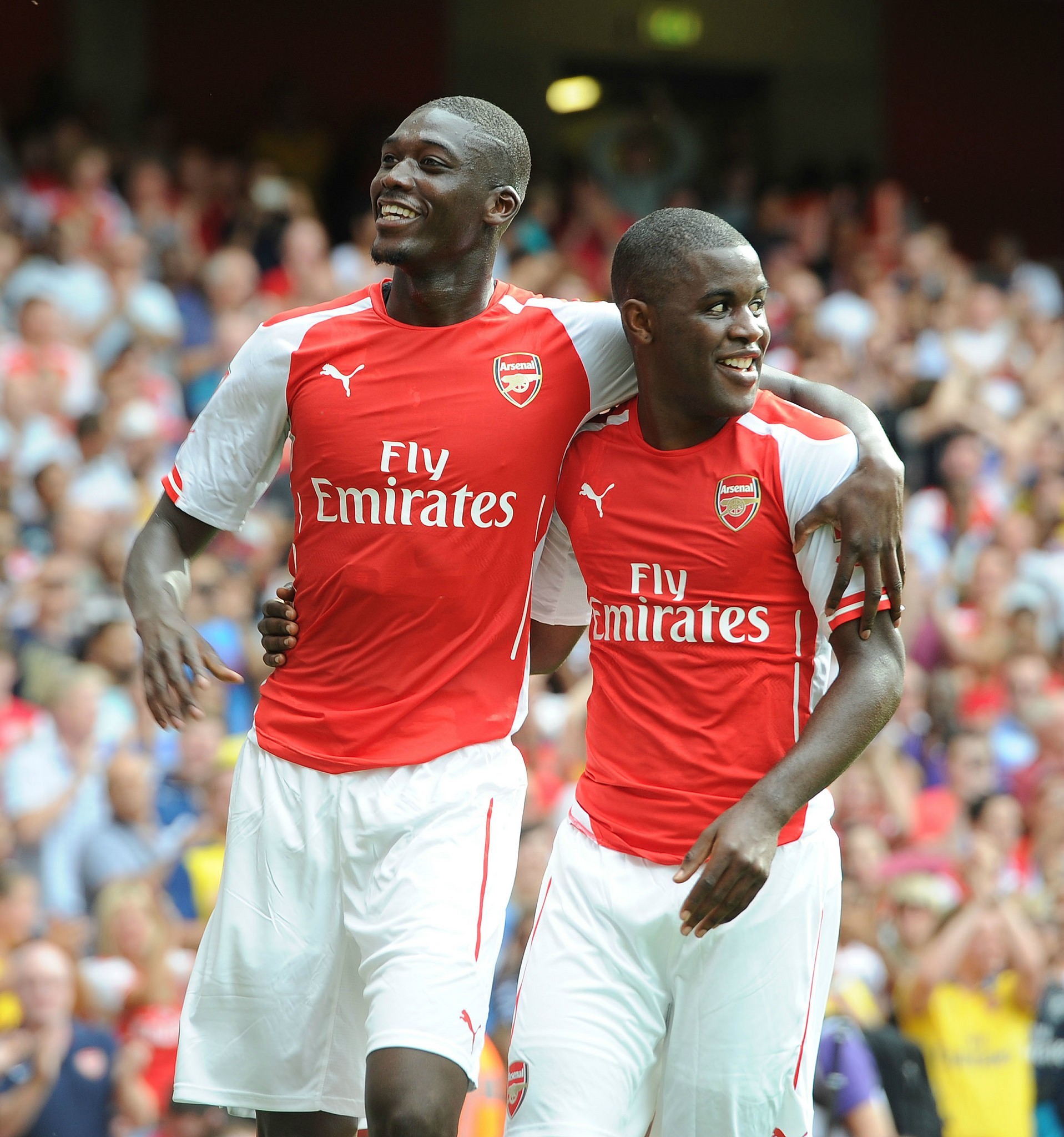 包含阿联酋球队横扫对手，取得胜利势头的词条