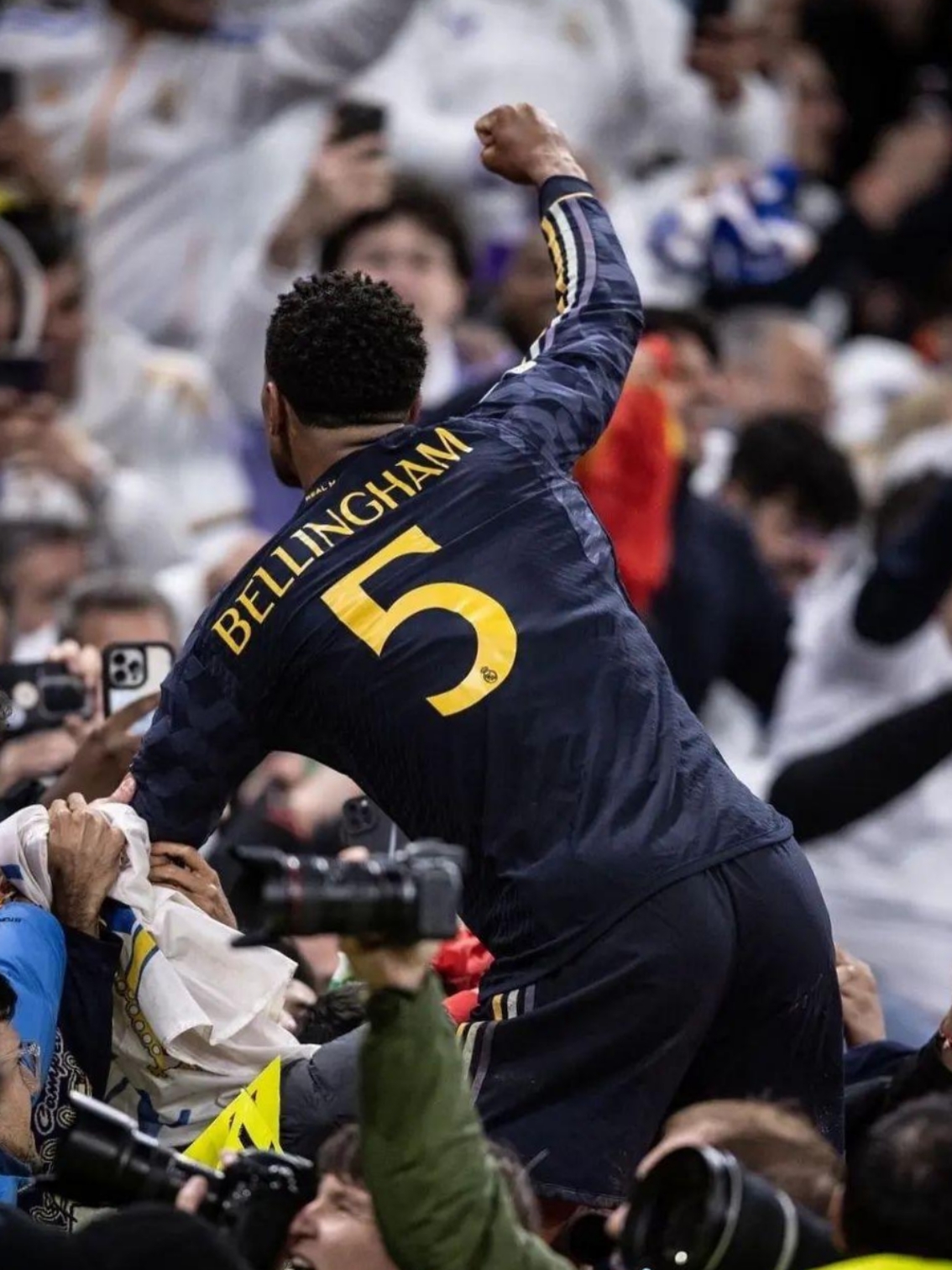 九游娱乐网页-热门比赛来袭，球员们展现决心和实力