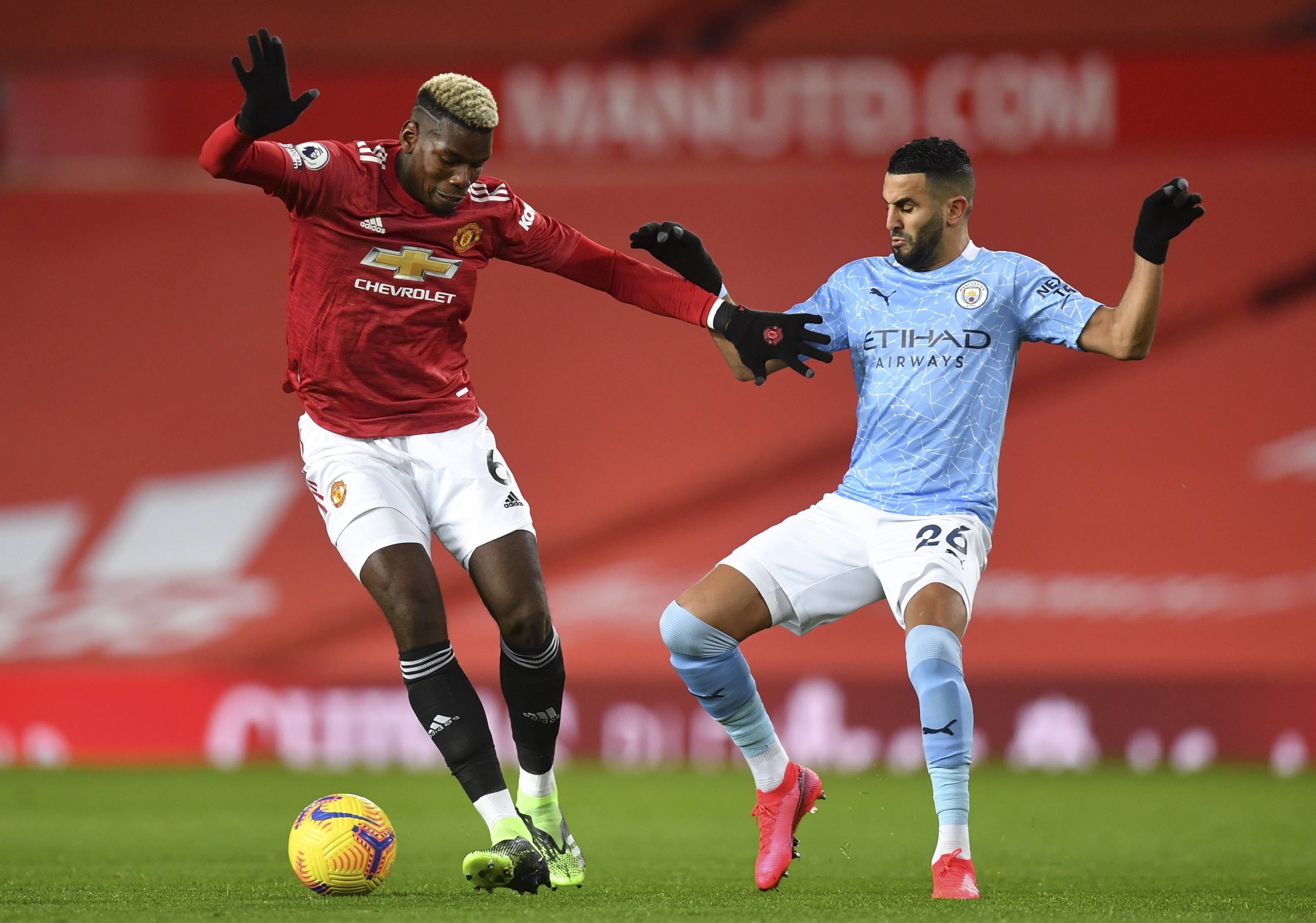 曼城击败曼联，夺英超冠军！