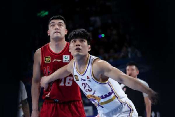 比赛中球队的团结合作能力备受称赞 比赛中球队的团结合作能力备受称赞