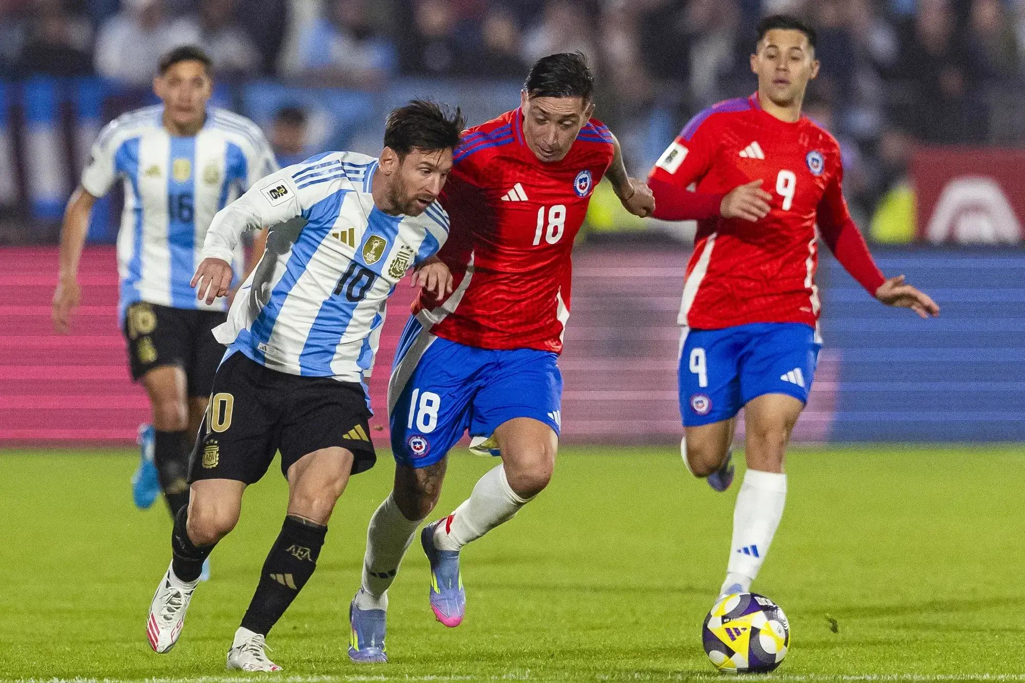 九游娱乐官方-阿根廷女足队员精彩表现，跻身洲际杯强队的简单介绍