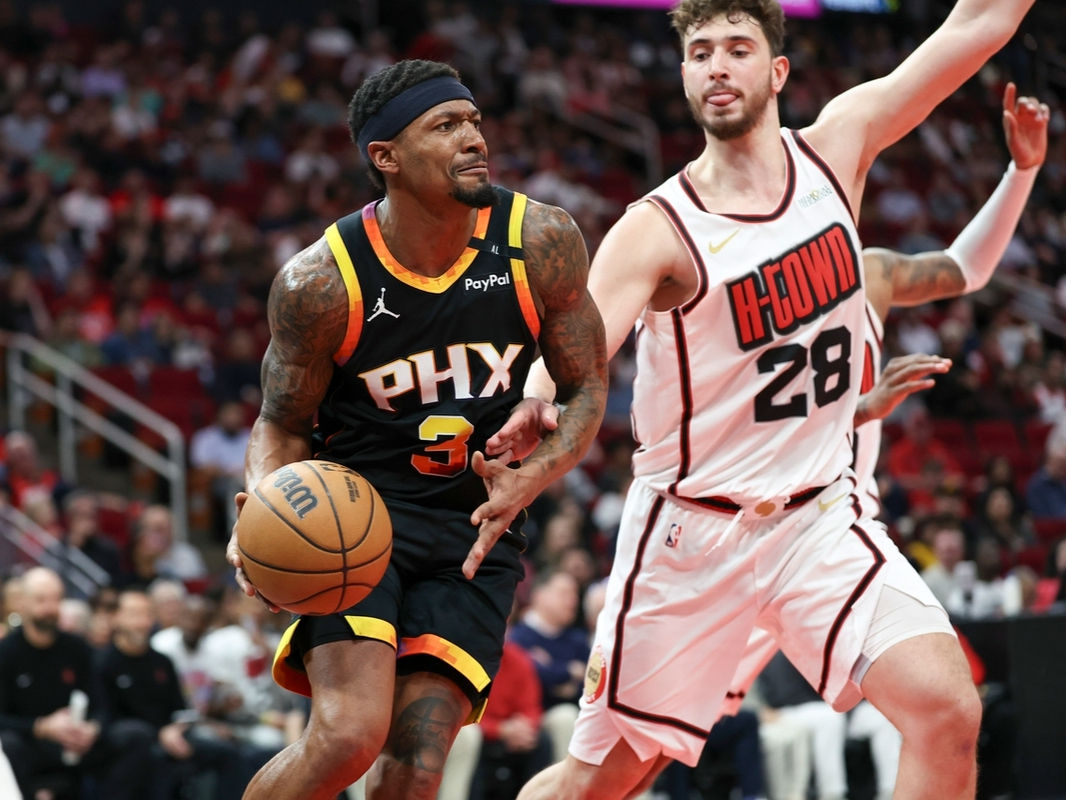 太阳客场击败火箭，大胜告捷的简单介绍