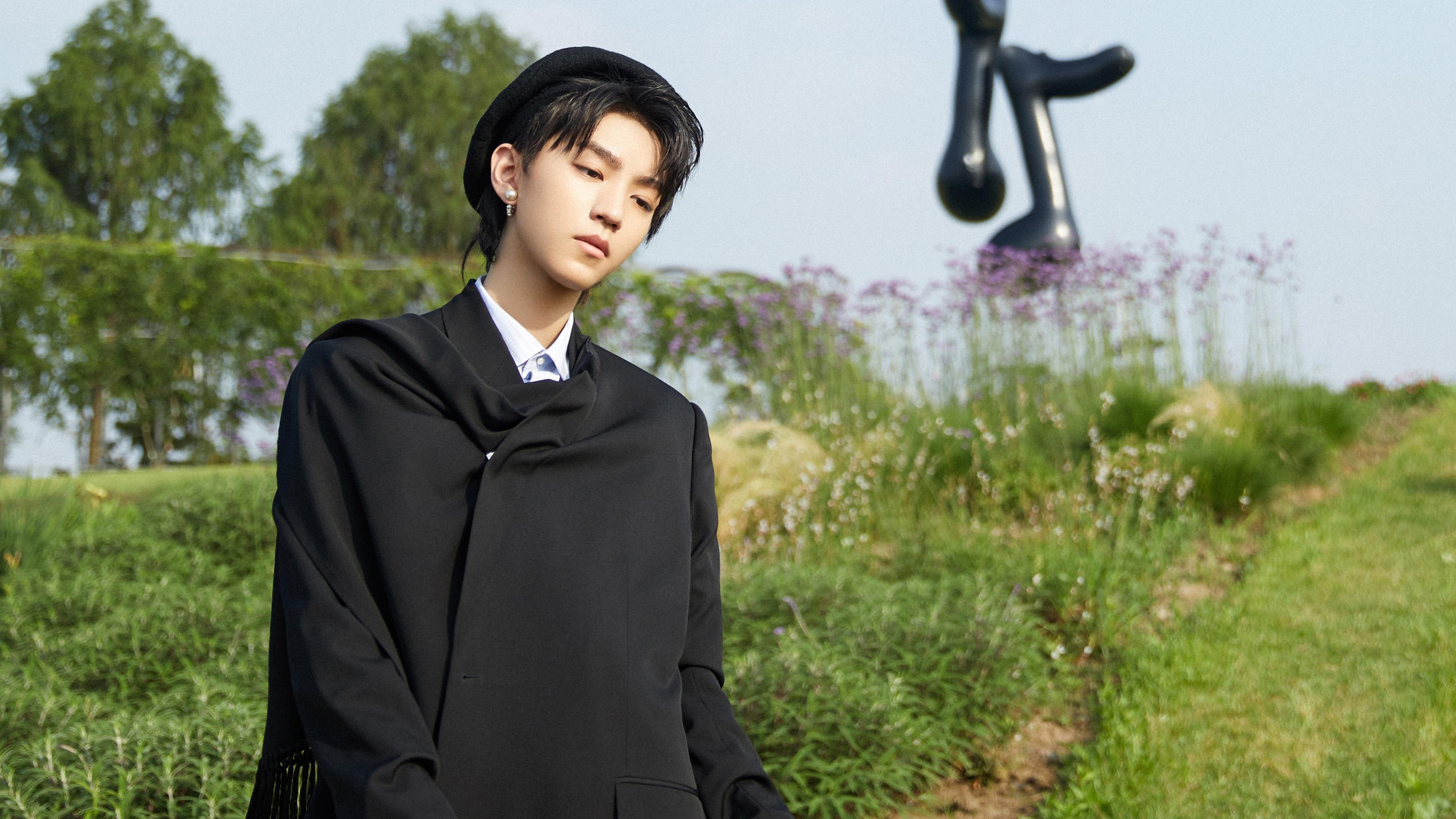 九游娱乐官方-西班牙对阵南非，李刚仁刷新纪录的足球之夜